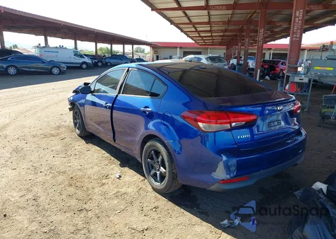 2017 Kia Forte Lx из США, поврежденный, VIN 3KPFK4A74HE125948